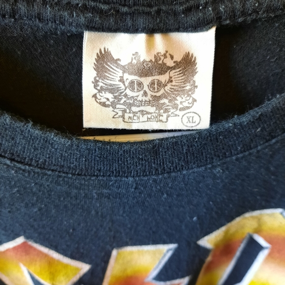 ACDC Men's short sleeve shirt size XL. - Picture 3 of 3